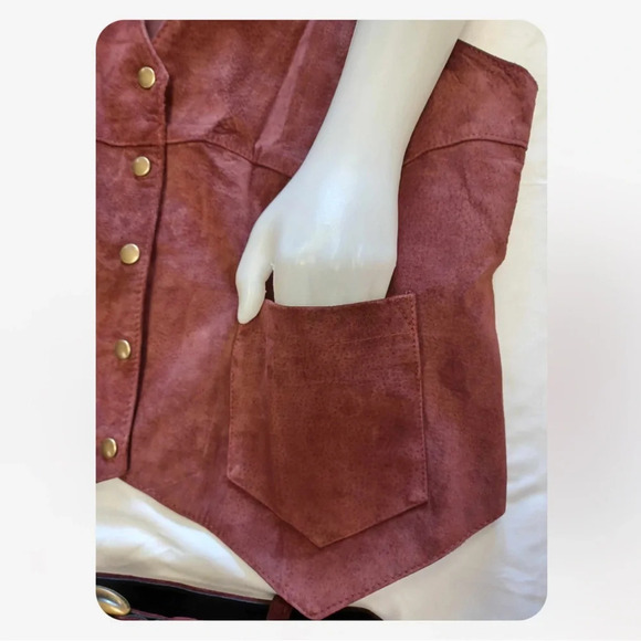 Seperate  Scene 2 Piece 100% Leather Skirt Size 14 Vest Size Large - Picture 9 of 15